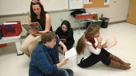 PC Theatre students at work