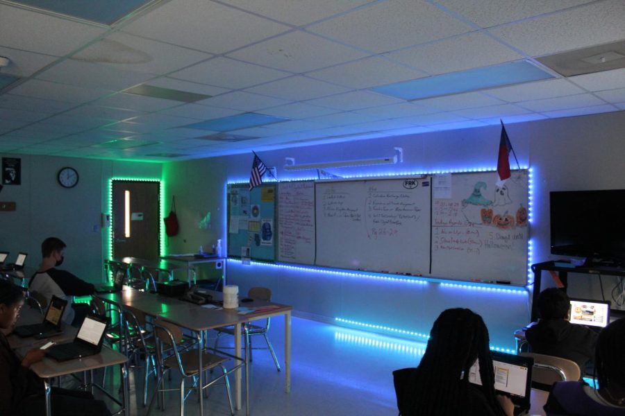 Led+Lights+in+Classrooms%2C+Does+It+Affect+Learning%3F